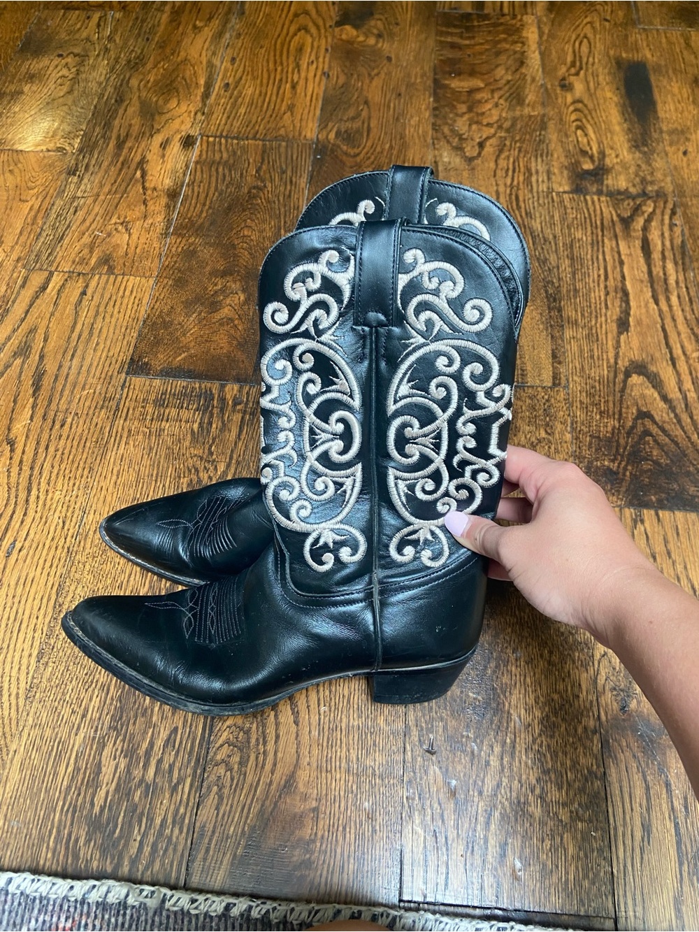Tony Lama Black Western Ankle Boots with Cream Embroidery